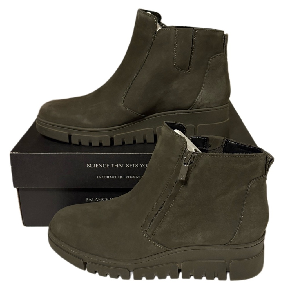 Vionic Olive Ankle Booties NWT - image 1